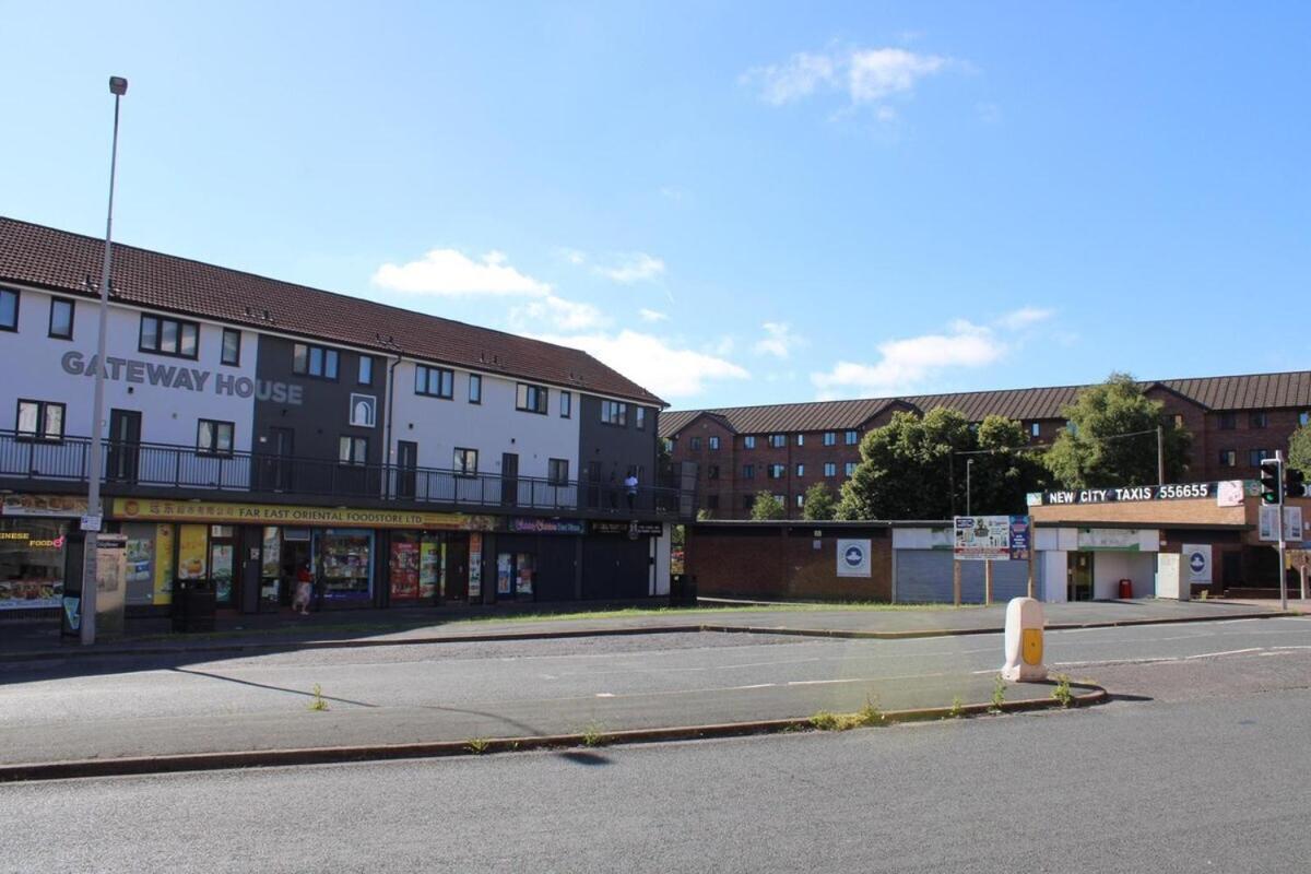 Two Bedroom Apartment, Free Parking, Close To Uclan And Free Wifi Preston  Buitenkant foto